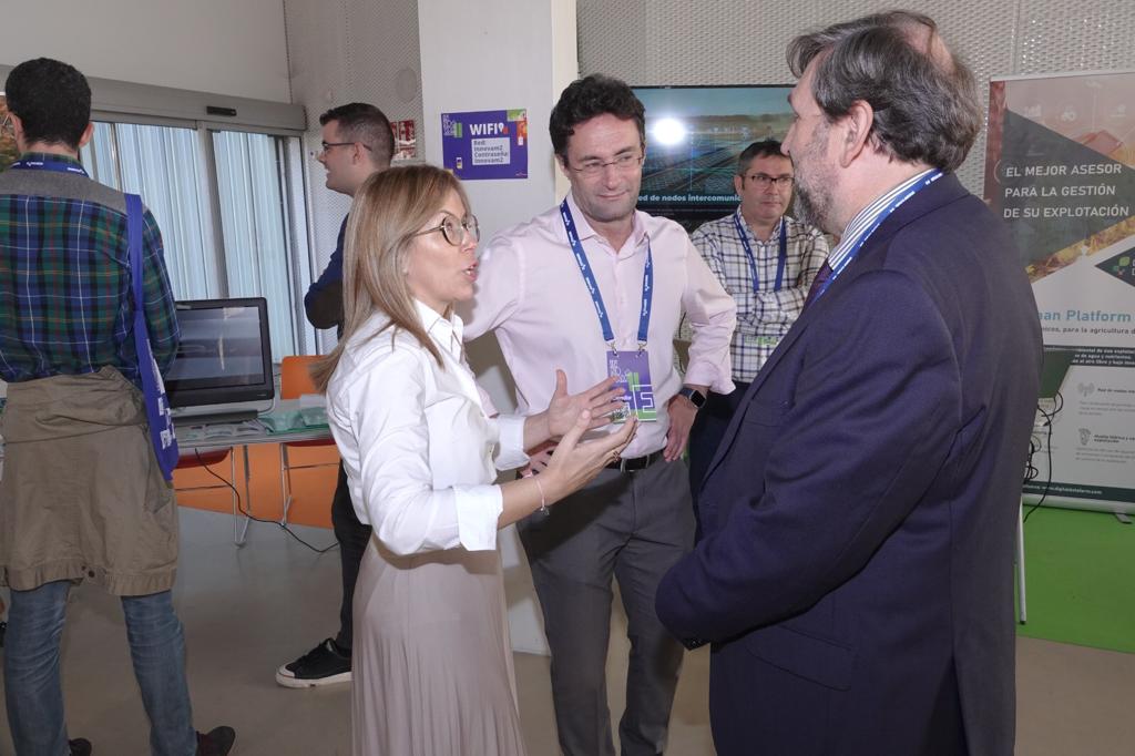 AnabCastejon's tweet photo. 📢Inauguramos la Convención #INNOVAM+, que reúne a empresas nacionales e internacionales, universidades y emprendedores con productos y servicios innovadores.

📍#Cartagena es un puntal de la #innovación en la #Región y la mejor sede posible para estas jornadas. https://t.co/BYpT4OTqbC