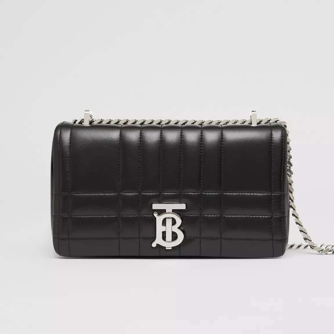 BURB3RRY_RP's tweet photo. Esta bolsa promete caber tudo de necessário para um dia de passeio ou uma noite de diversão. Material com maior durabilidade e estilo para vocês. Venha para a burberry, entre na moda e arrase.

https://t.co/YdumGIHnrX https://t.co/iivScHiiy7