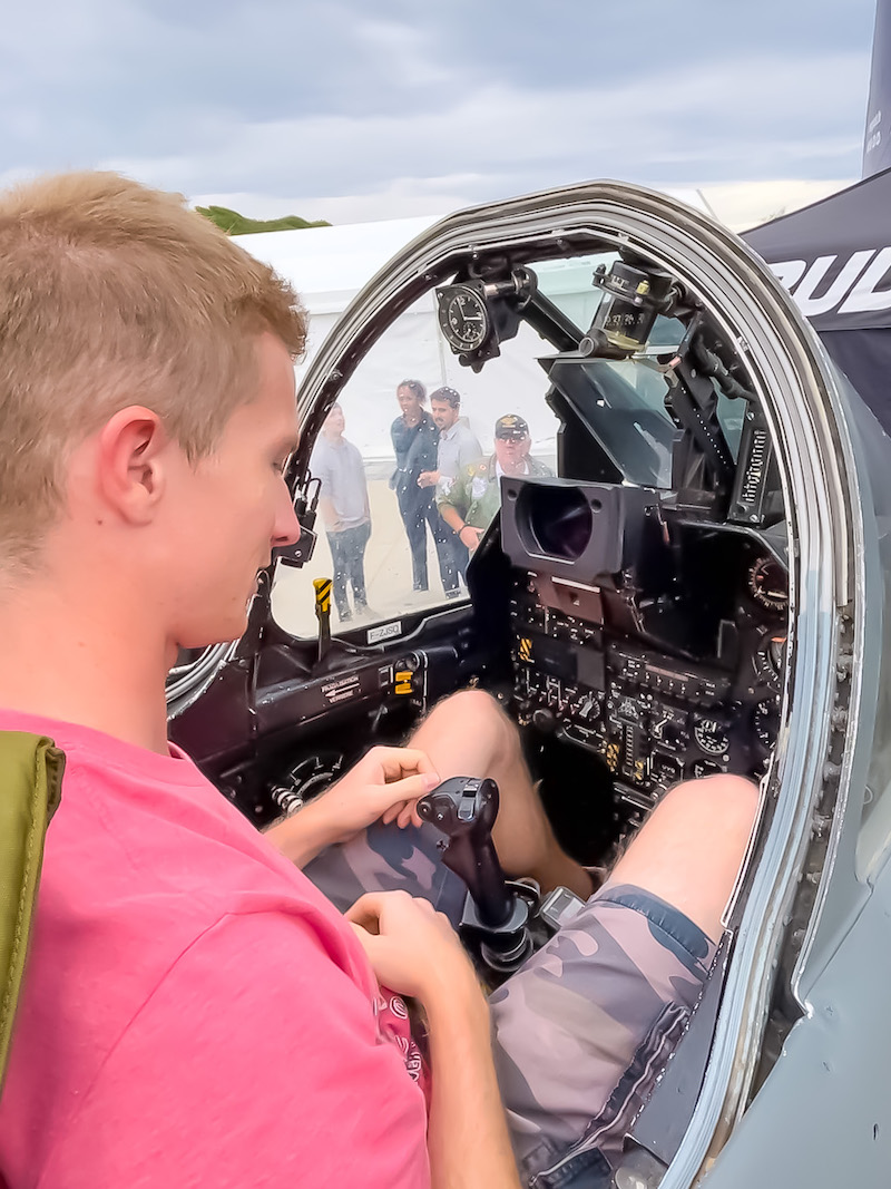 ✈Testez, découvrez, apprenez🛩rencontrez des pros
👉C'est le Forum des métiers de l'industrie &amp; de l'aéronautique ces mardi &amp; mer. #Anglet
📌Espace de l'Océan 1 pl. des Docteurs Gentilhe
🎫Entrée gratuite, tout public
ℹ️+d'infos bit.ly/3yvO4x3
#villeanglet @Bleu_Basque