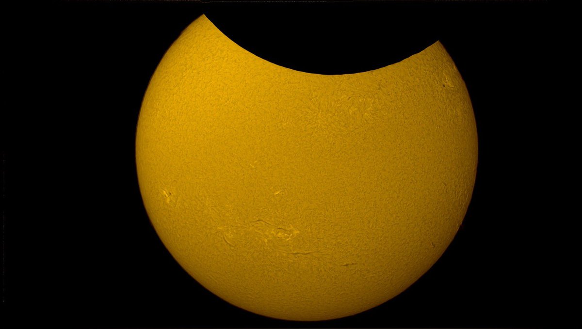 #SolarEclipse2022 close to maximum eclipse from #Nottingham at 10:56 BST imaged in Ha using a Lunt LS50T solar scope. #SolarEclipse @RoyalAstroSoc