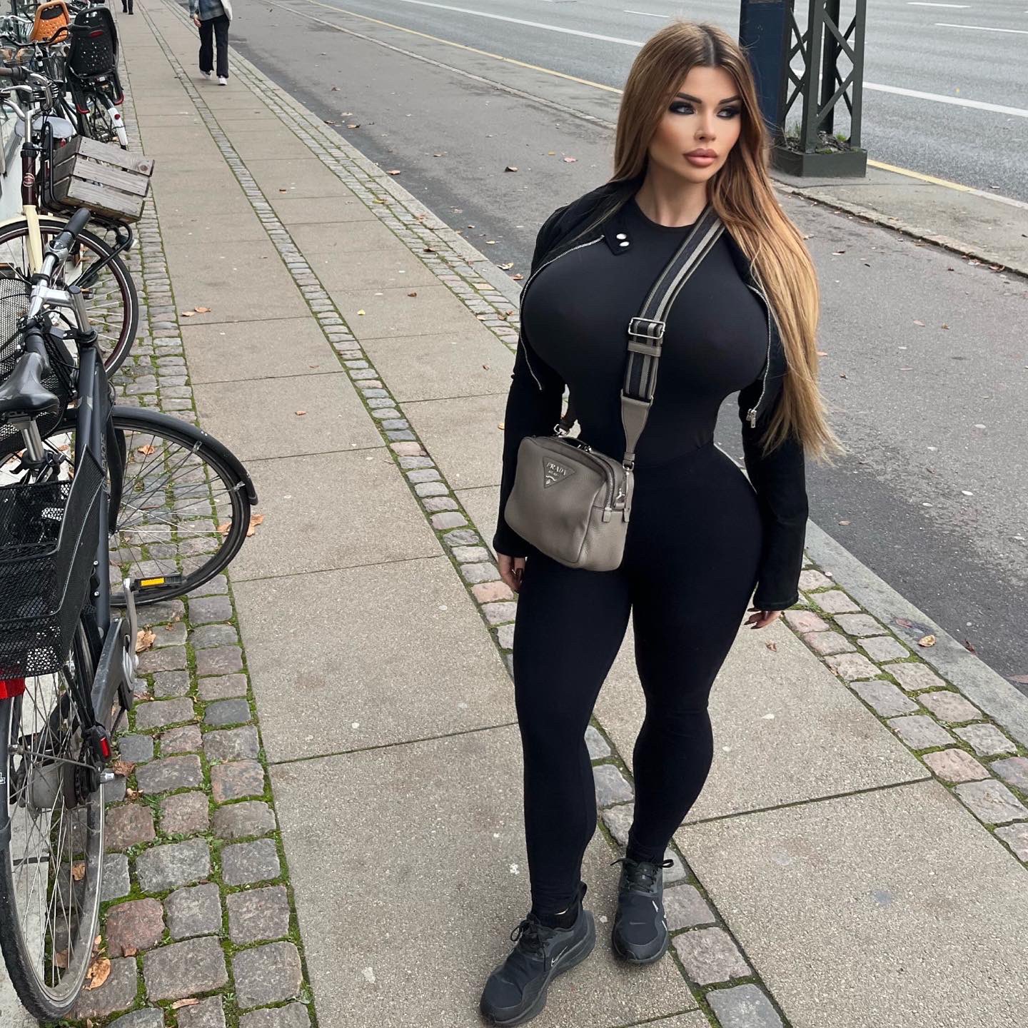 TW Pornstars - 1 pic. Paige British 💋. Twitter. 🇩🇰😍. 10:58 AM - 25 Oct 2022