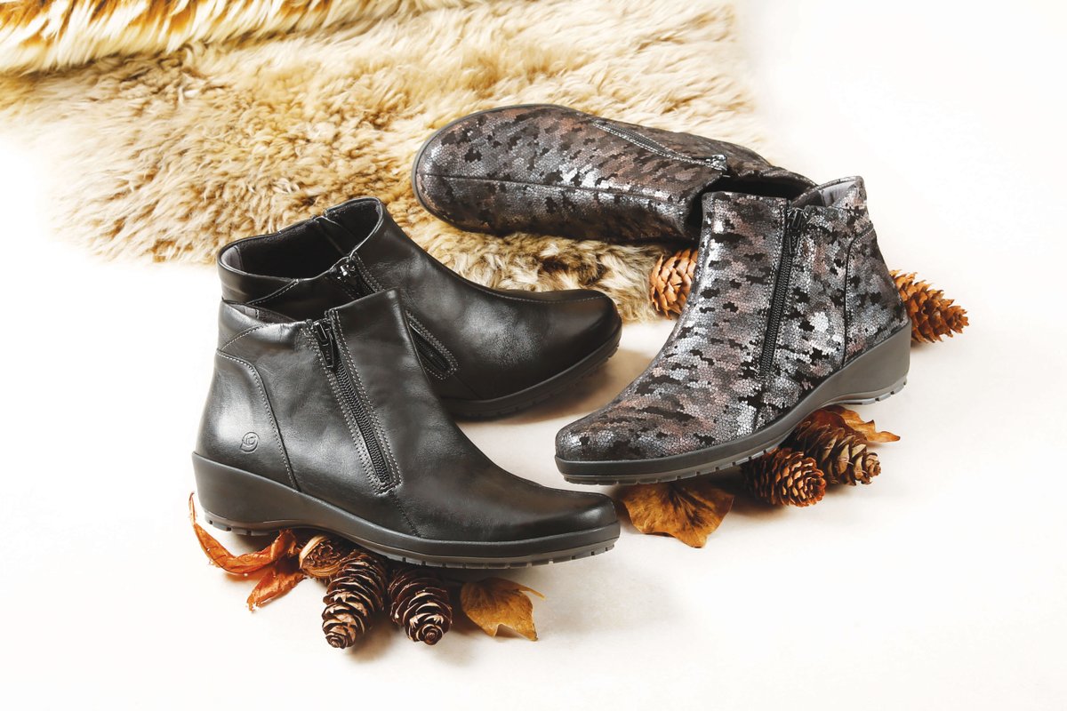 QUINN BY SUAVE: Stylish wide fit ladies comfort boots in EE fitting. Twin-zip fastening, removable insole, soft leather, lightweight & supportive. 2 colour options. IN STOCK NOW!
shoesbysuave.co.uk/quinn-ladies-w…
#wide #fit #boots #ankleboots #bootseason #style #iloveboots #womensfashion