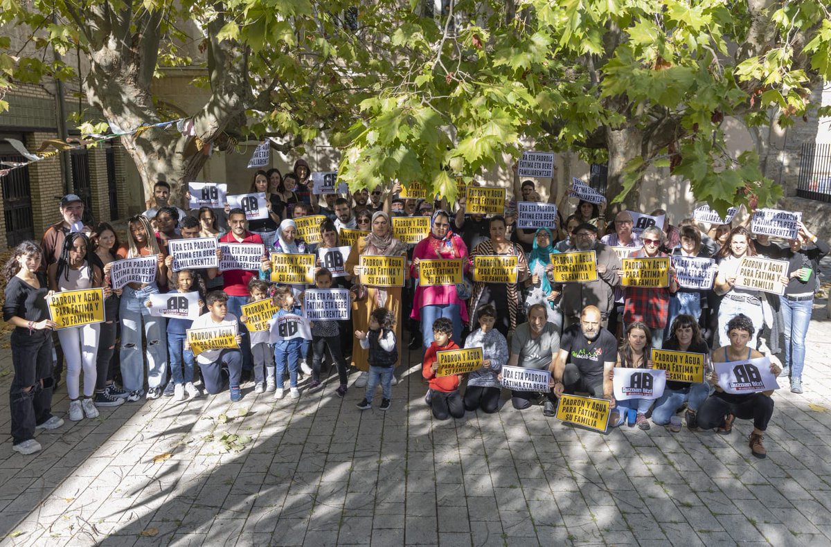 ‼️AGUA Y PADRÓN PARA FÁTIMA Y SU FAMILIA

Fátima y Budia tienen tres hijas, viven en el casco viejo en una casa abandonada por el ayuntamiento donde no tienen agua.

[Hilo]⬇️