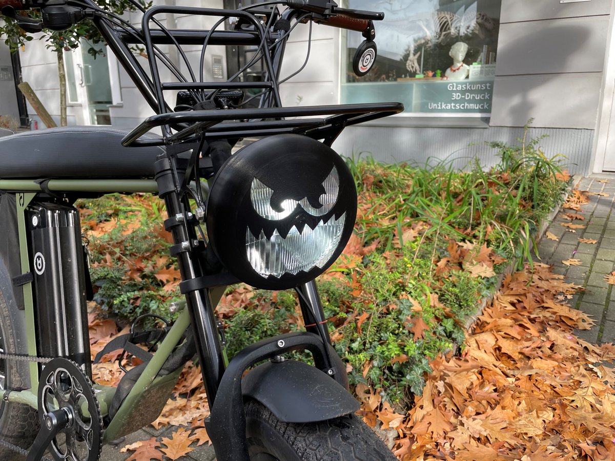 SP4CE.berlin tweet media