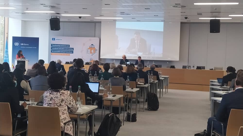 WuikelmanAngelP's tweet photo. Presentes en la Unesco en el Encuentro Mundial sobre la Educación y Formación Técnica Profesional Bonn-Alemania, destacando los logros de Venezuela: 140 mil estudiantes de educación media incorporados en la FTP en el último año escolar
#PuebloAtentoYActivo https://t.co/lndvIQso3N
