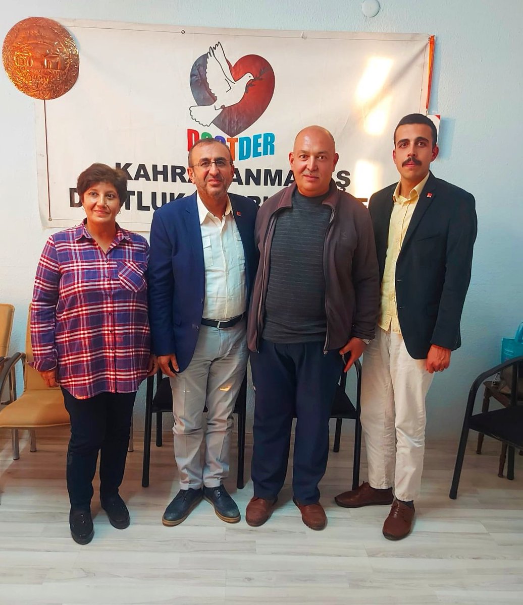 NazmiBebekoglu's tweet photo. #Türkoğlu ilçemizin #DedelerMahallesi'nden   Aile dostumuz #CHPOnikişubat İlçe Başkanı  syn  Ünal Ateş ağabeyim CHP Onikişubat İlçe KKB syn  Mukaddes Baltacı CHP Onikişubat İlçe GKB syn  @AliGüneş "i #Dostder derneğimizde misafir ettik ..
@AkbabaAbdurrahm
#HacıbebekoğluAilesiSDSK https://t.co/SP3jR91kNe