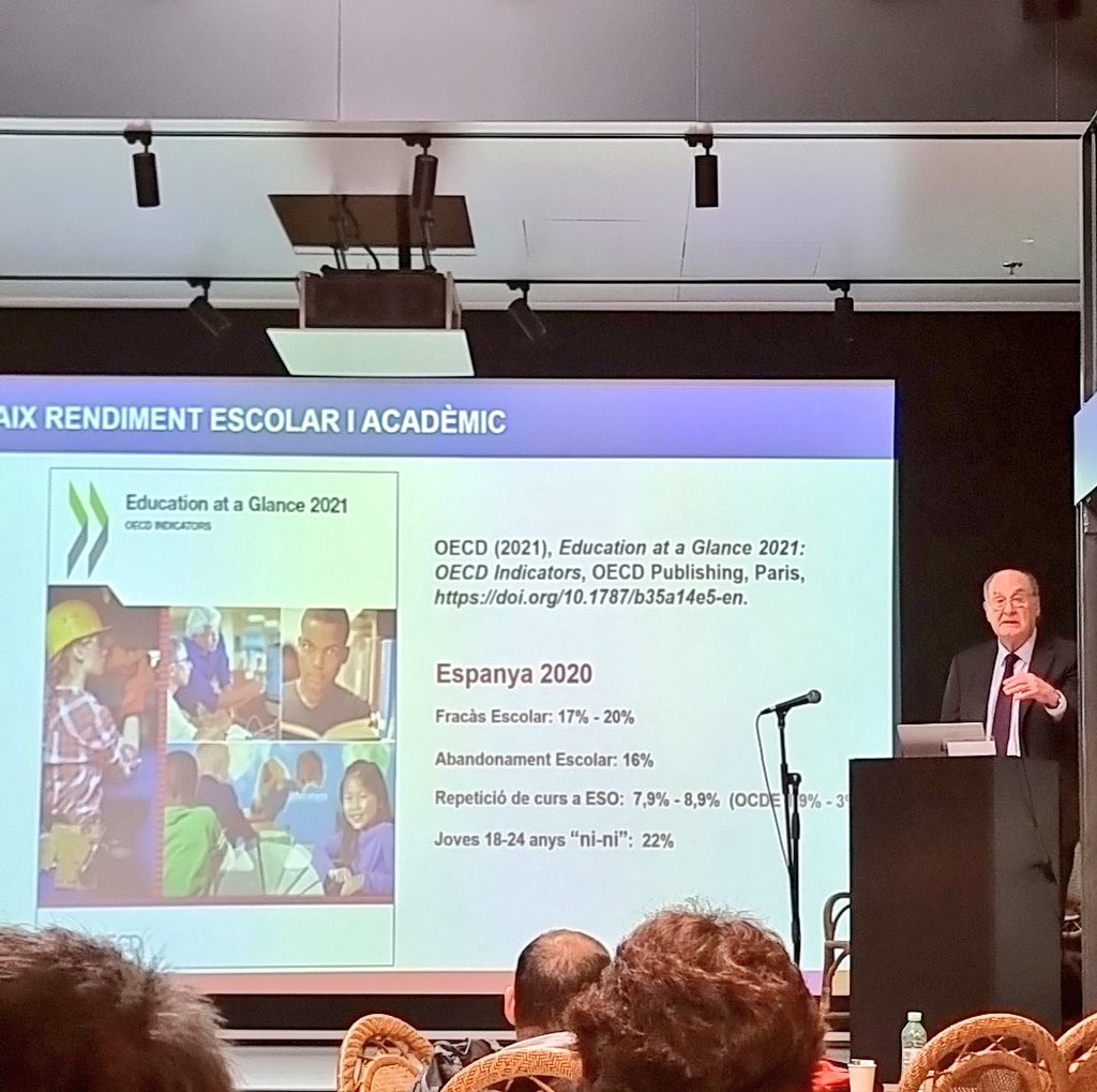 Clickedu's tweet photo. Escoltar el Dr. Miquel Casas, de @SJDbarcelona_ca , ens ajuda a reflexionar sobre el fracàs escolar i les causes neurobiològiques que pot tenir. A Clickedu, escoltem els experts per millorar! https://t.co/rsan90Yde8