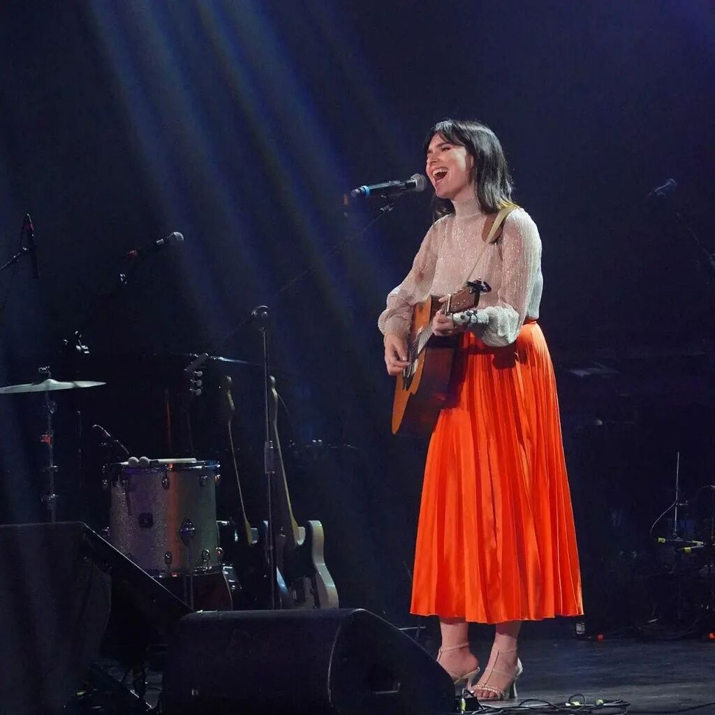 L'esibizione di <a href="/ericamou/">Erica Mou</a> alla “45ª Rassegna della canzone d’autore – Premio Tenco”. 

#ClubTenco #clubtenco22 #50clubtenco instagr.am/p/CkIjlOXMmbu/