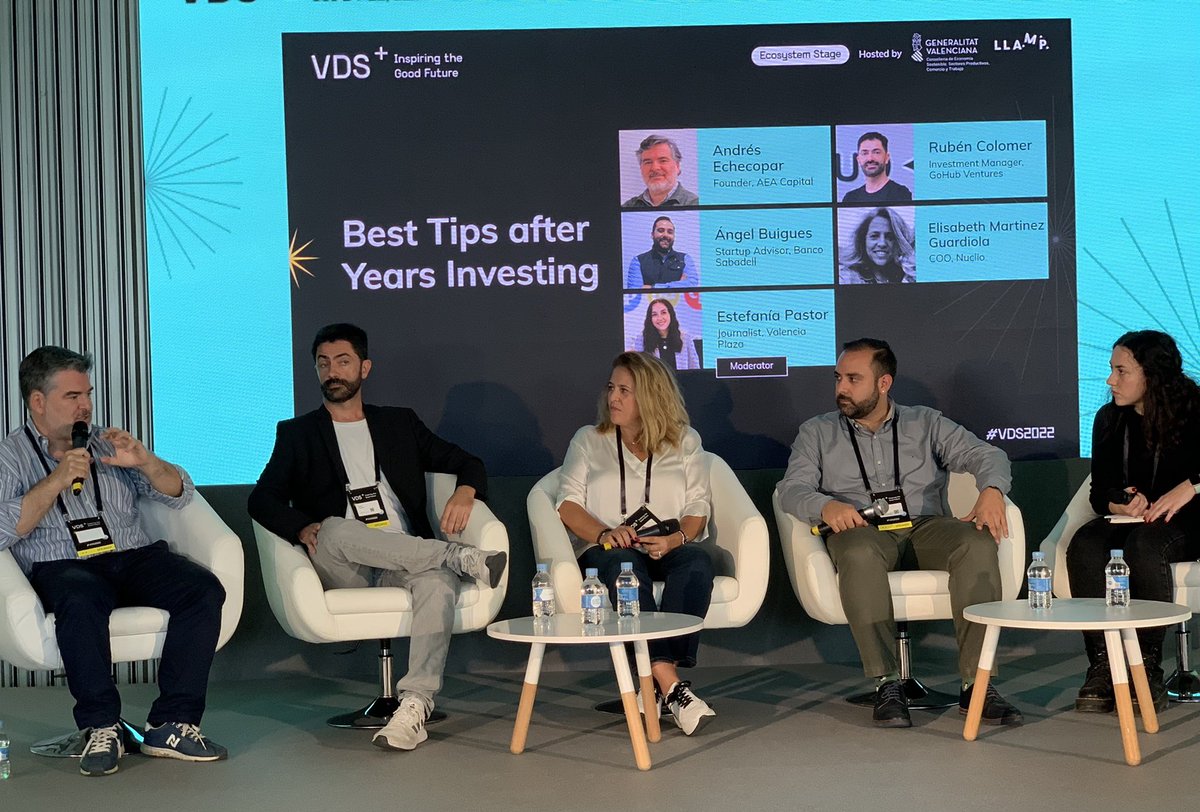 adrianafreitas's tweet photo. Crisis and Opportunity
Transparency
Right Valuation
TEAM 
Info flow
Best Tips after Years Investing
@Andres_checo @AEACapital
@RubenColomer @GoHubVentures
@angelBuigues @bstartup @bancoSabadell
@Elisabethmtz @NuclioVB
@EstefPastor @Valenciaplaza
@VDS_event @Startup_VLC  #VDS2022 https://t.co/1sMe4nt46j
