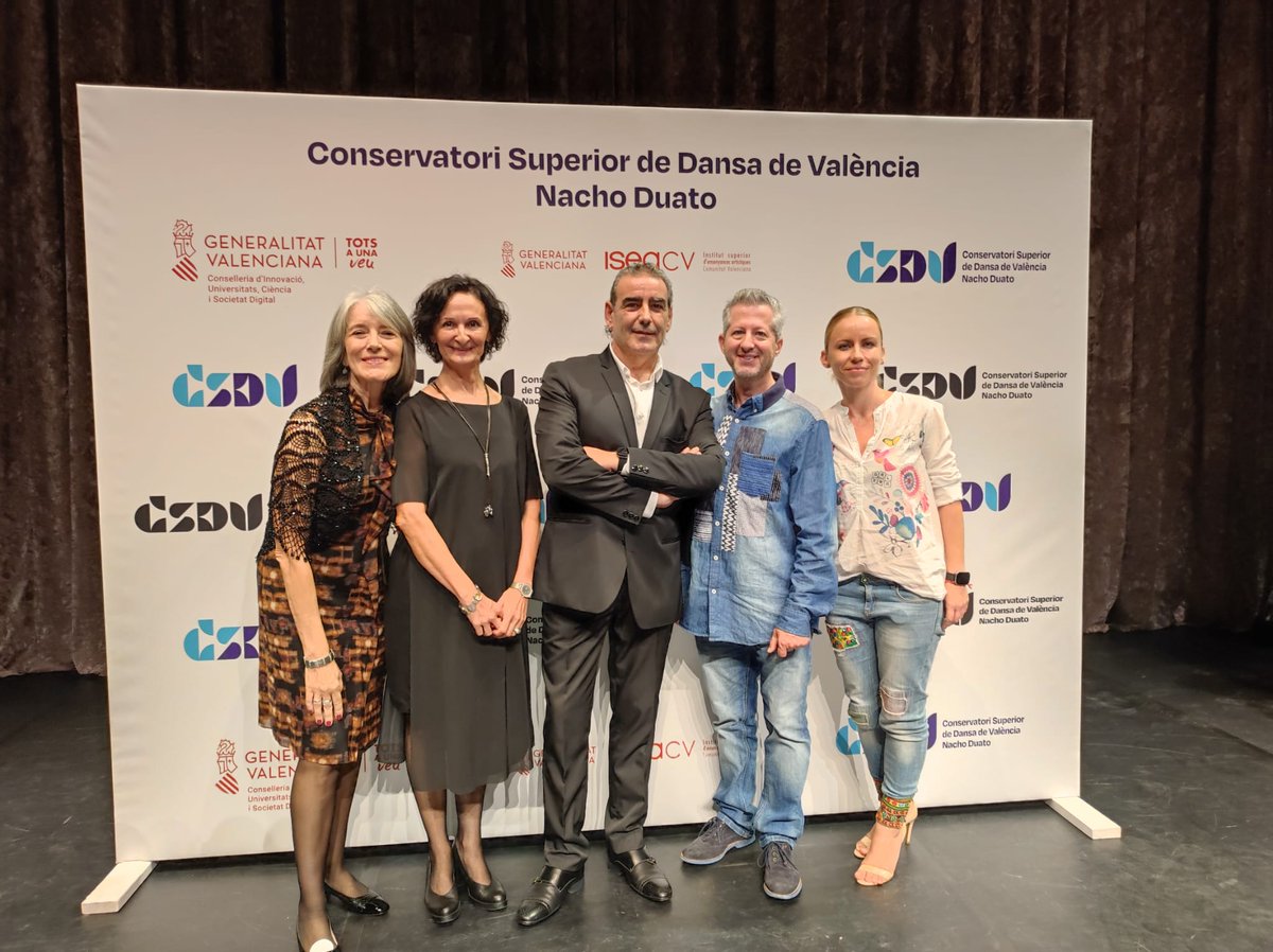 CSD_ALICANTE's tweet photo. Desde el #CSDA damos la ENHORABUENA al #CSDV por la nueva denominación del centro "Conservatori Superior de Dansa de València Nacho Duato".
@DIseacv @iseacv @GVAinnova https://t.co/xS4oRufMlP
