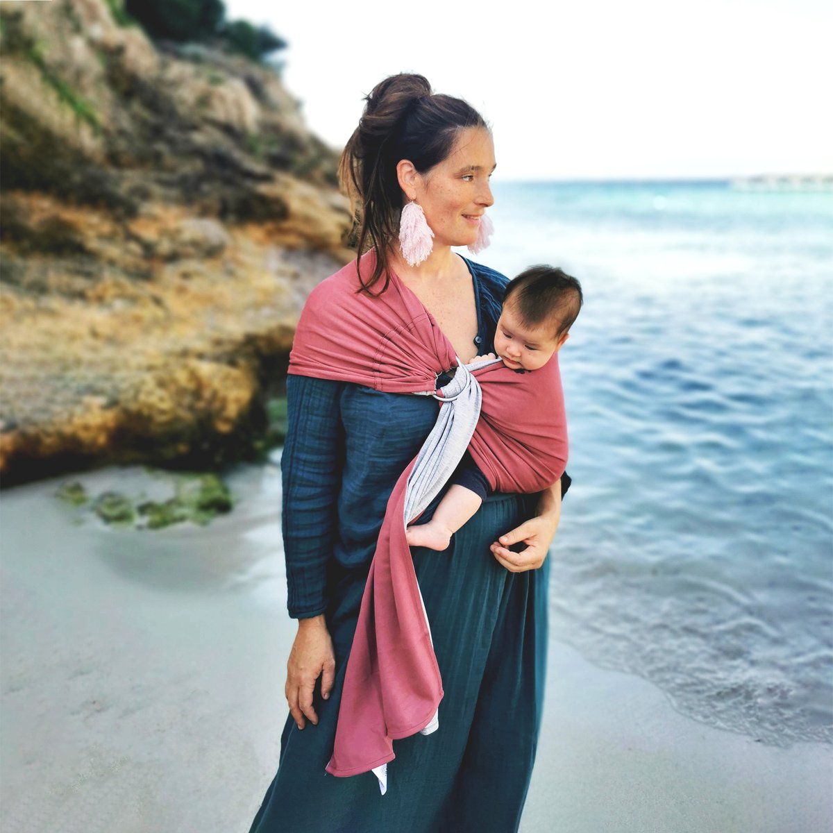 TADAAAAAM 🎉
Deux nouveaux coloris s'ajoutent aux précédents pour la Petite Echarpe Sans Noeud 🙌