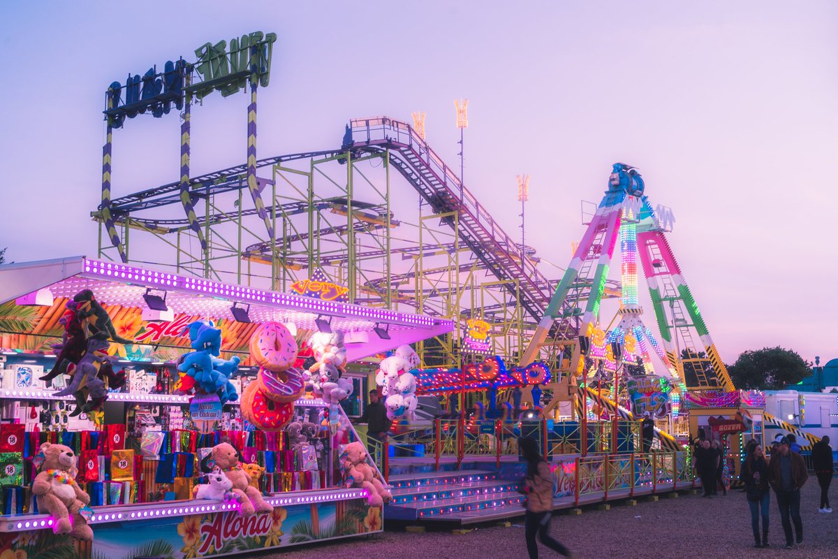 AdrienGQT's tweet photo. Fête foraine 🪐 https://t.co/63ixm3DS4m