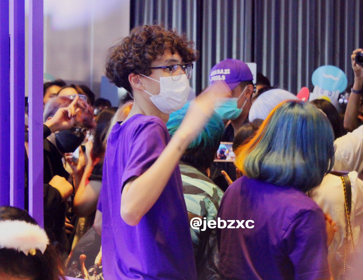 chax_nxk's tweet photo. เธรด ในขณะที่ผมถ่ายรูปใส่นัว
รูปนัวเหมือนชื่อตี้ เป็นการถ่ายรูปที่โคตรสู้ชีวิต และเป็นครั้งแรกที่อยากสูงมากกว่า 165 เดี๋ยวนั้น
#Iamsometimes #Patiizz #Jamezconer #MrYearn #Brownii3z #prueni #ใส่นัวแฟมิลี่ https://t.co/KUMfLnfXrp