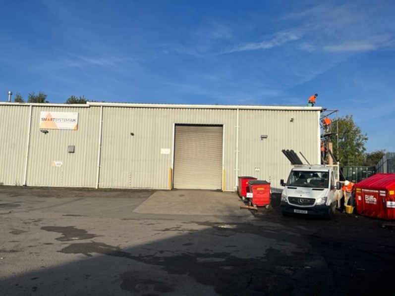 Work has begun on our first large solar PV project at our Coventry HQ. 85 PV panels at 36.13 kWp will be fitted to the roof. If you would like to visit, witness an installation or speak with our experts about your own energy project, contact us to arrange. smartsystemsuk.com