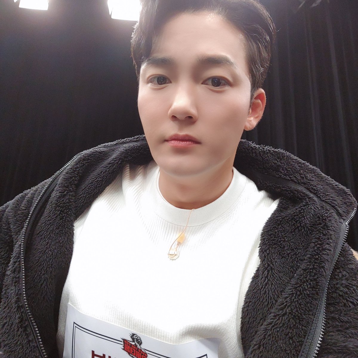 cubeunited's tweet photo. [📢] JTBC '오버 더 톱' 출연 안내

잠시 후 8시 50분 첫 방송되는 JTBC '#오버더톱'에 김진우, 문수인이 출연합니다!
국내 최초 팔씨름 서바이벌에 도전한 김진우, 문수인 배우를 응원해주세요 💪🏻
여러분의 많은 시청 부탁드립니다! 

#김진우 #KIM_JINWOO
#문수인 #MOON_SUIN https://t.co/hAeoTd59e6