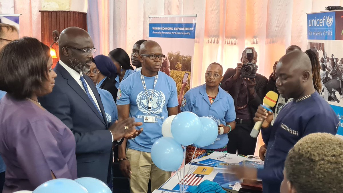 UnhcrLiberia's tweet photo. UN@77_County authorities from Grand Gedeh and Maryland briefing President Georges Manneh Weah on UN achievements during the #UNDay2022 in #Liberia https://t.co/ESSQAgUEmB