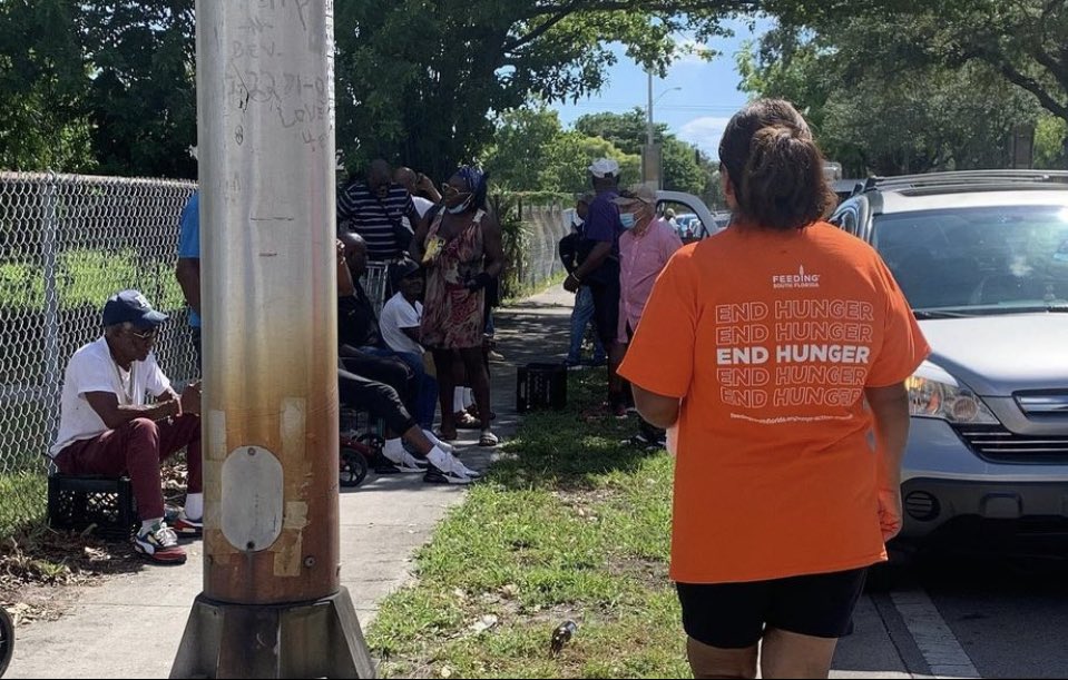 remar_usa's tweet photo. Every Tuesday at 11am we have our food distribution in #Miami with the #help of @FeedingSouthFL we are able to give a box of food to hundreds of family in #SouthFlorida. #endhunger #helpustohelpothers #Godbless #volunteer #JoinTheMission https://t.co/HMtmX2yMnV