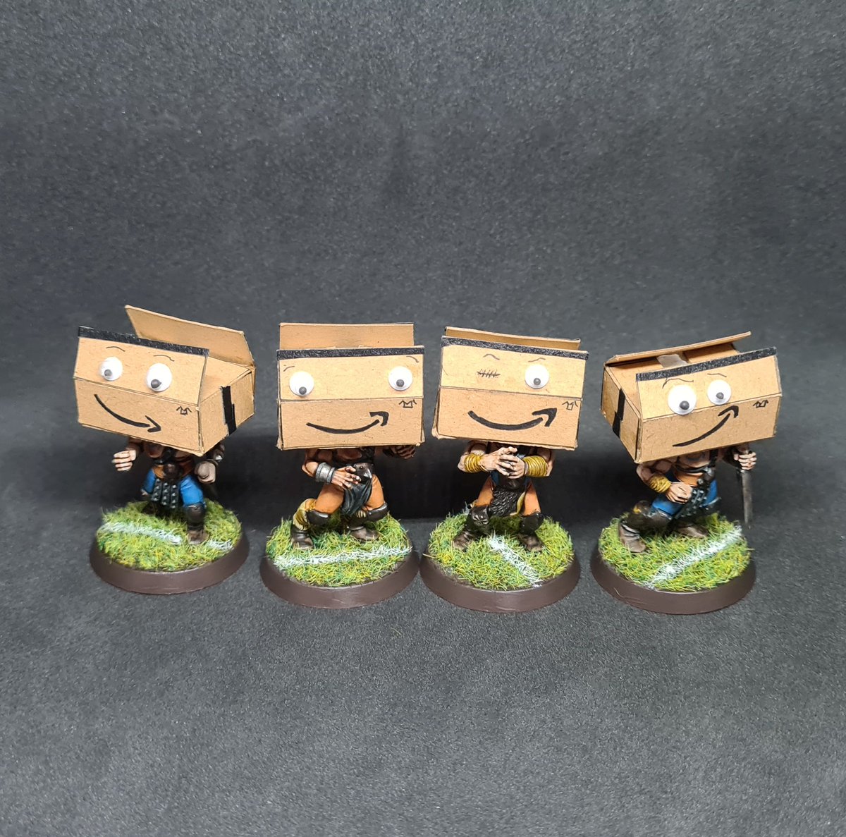 SimonMarston's tweet photo. @WarComTeam The most recent project that I am proud of, and that could potentially count as "art", is my Amazon Blood Bowl team https://t.co/EvFDZ7iNPK