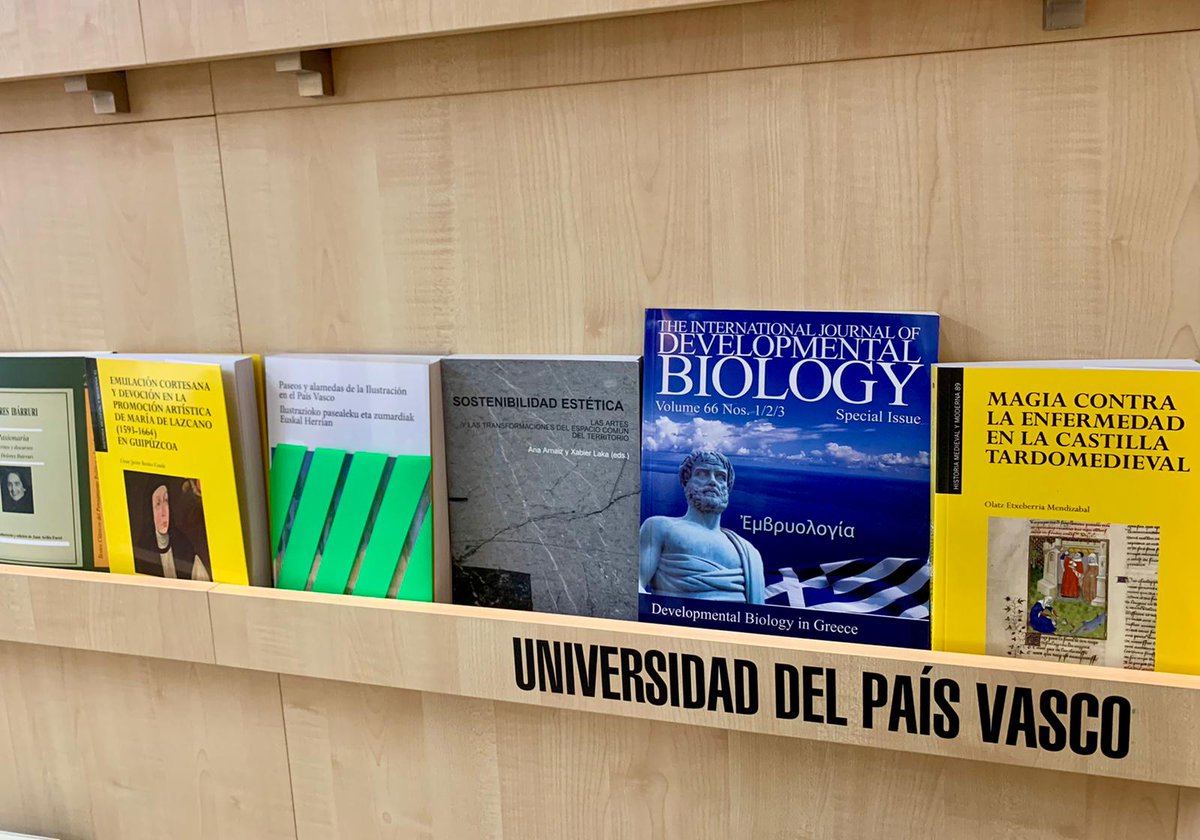 EHUargitalpenak's tweet photo. El Servicio Editorial de la Universidad del País Vasco/Euskal Herriko Unibertsitatea participa con sus publicaciones en el stand "Basque Books" en la Feria del Libro de Frankfurt / #UPVEHU #FeriadelLibrodeFrankfurt #FrankfurtBookFair #FrankfurterBuchMesse #BasqueBooks https://t.co/h6NlSCMRK0