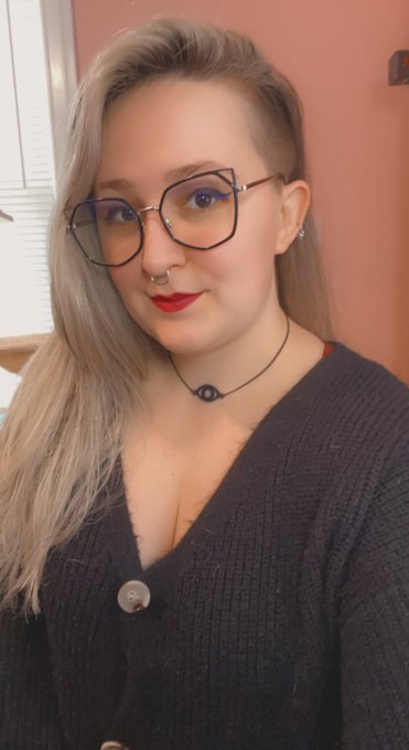 Come watch me stream on Twitch today! I&rsquo;m playing Cult of the Lamb!  https://t.co/qZ7zEuogSe https://t<a href="/tag/ootd"class="tags"><span>#ootd</span></a>