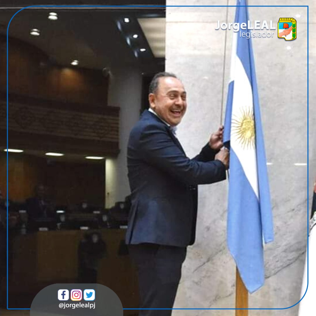 #SesiónLegislativa
Hoy tuve el altísimo honor de izar nuestra Enseña Nacional en la sesión legislativa donde se designaron los nuevos magistrados.
