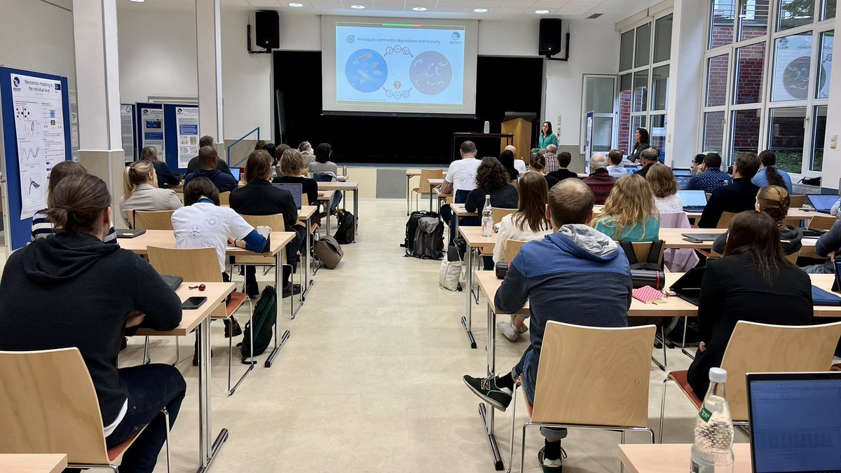leeselab's tweet photo. 20 data presentations at @RESIST_CRC annual General Assembly show how active the team was &amp; is; many results❗️ Some expected, some quite unexpected, fascinating, puzzling 🤯 Great job all ECRs 👏🏼 #freshwater #multiplestressors #biodiversity #ecology @dfg_public @unidue @zwu_ude https://t.co/k6fw48G5NY