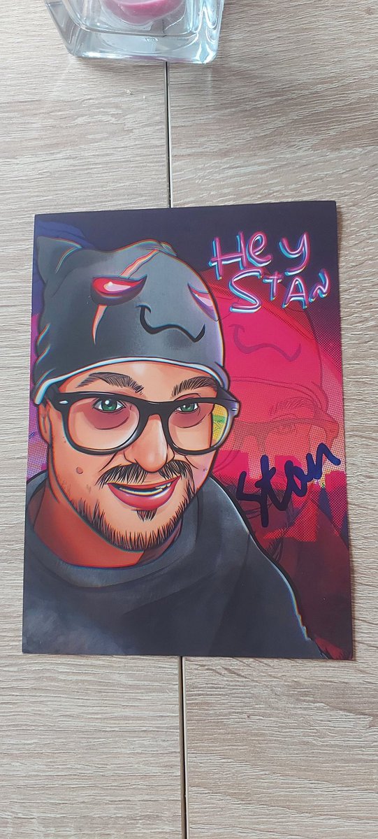 Meine Autogrammkarte ist endlich heute angekommen😍 <a href="/HeyStani/">Hey Stan</a>