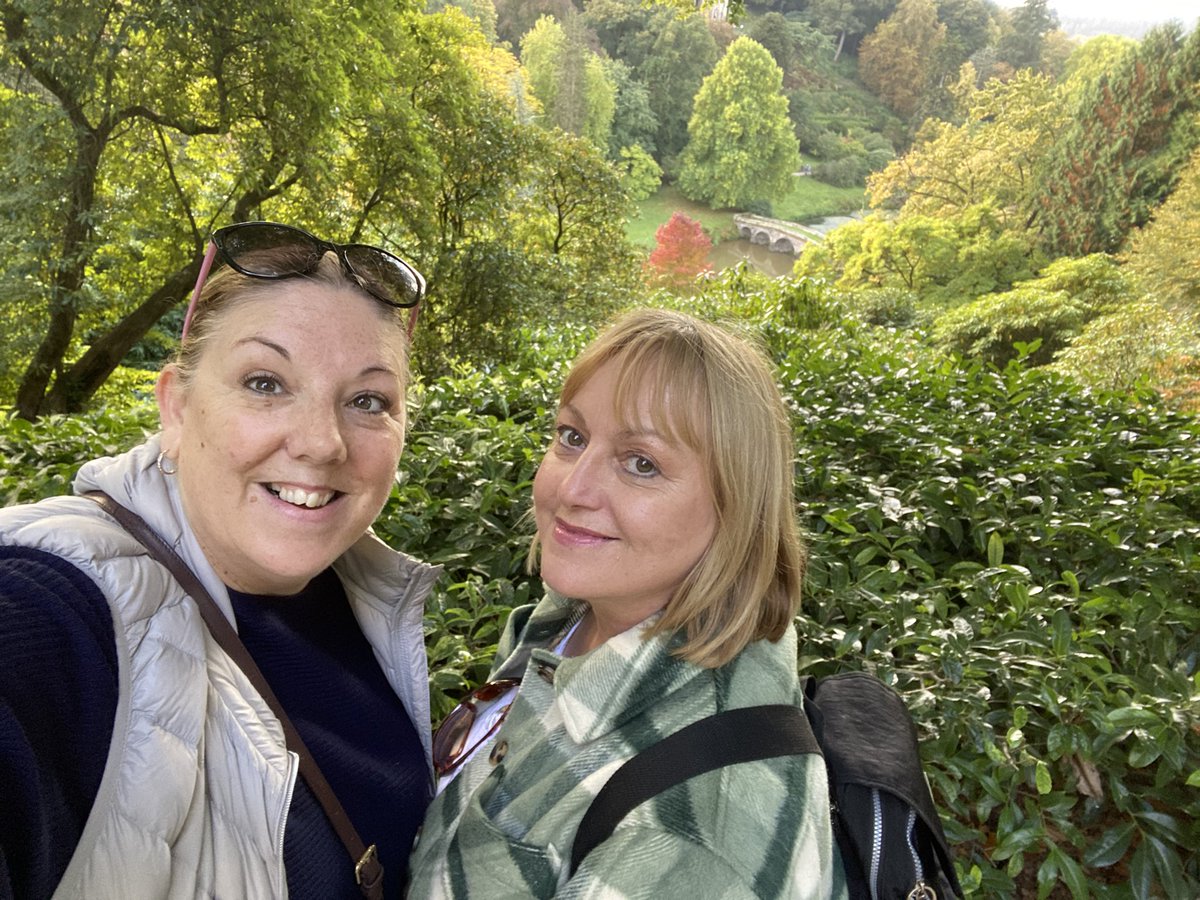 suecruse's tweet photo. Beautiful autumn dog walk with oldest friend #YuLife #ShareYourBestYu https://t.co/neuE8V0OY2
