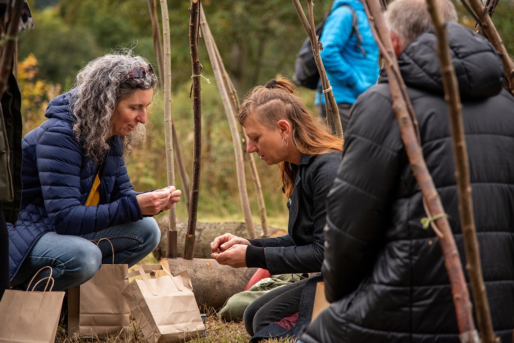 Jessica Rost, who received the 2021 Yorkshire Graduate Award, has recently completed a residency at YSP, exploring ideas of abundance. She used recycled and natural materials to experiment with, and was able to complete two works whilst on site - The Rubus and Flower and Thorn.