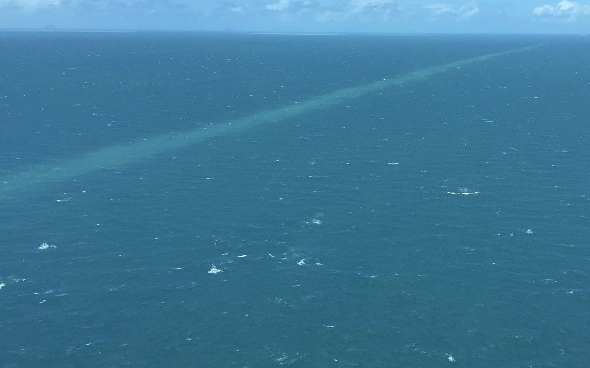 A trail of mud - resuspended sediment - from a huge coal ship crossing the inner #GreatBarrierReef. It’s perfectly legal - because exporting fossil fuels through a #WorldHeritage Area “stacks up environmentally”.