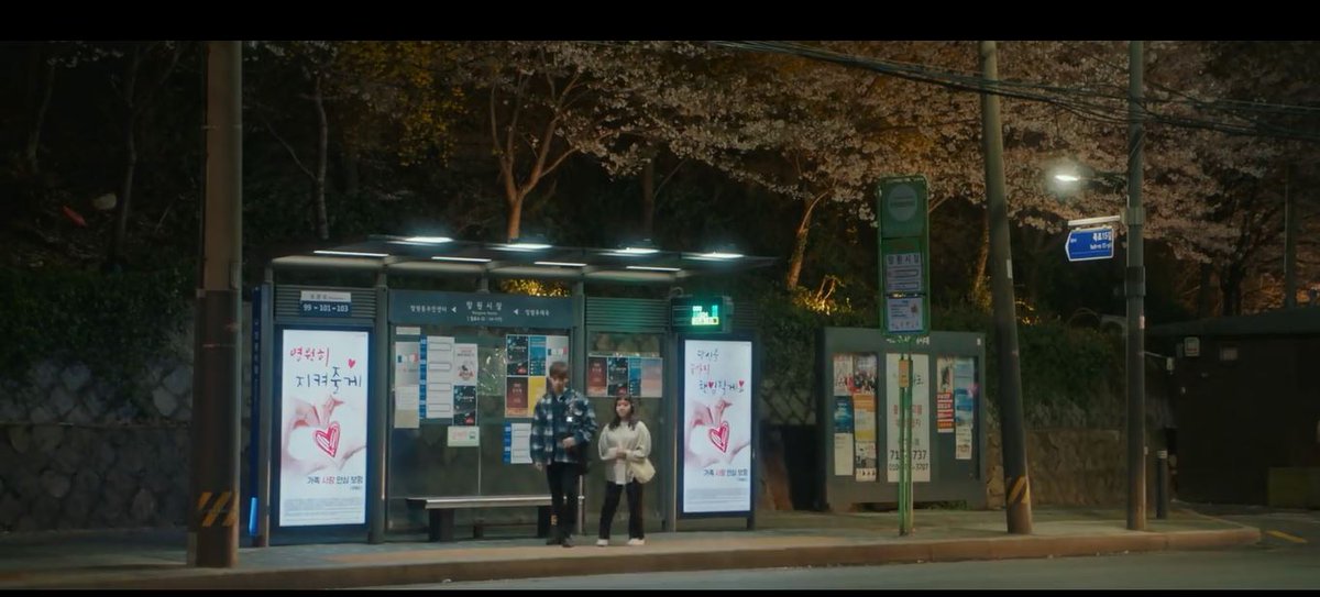 MomijiCrimson's tweet photo. Shall we live together? (back)
I'll protect you forever (left)
I'll take full responsibility for you (right)
Middle :
On a starry night
The End
#날아올라라나비 #김향기 #박정우 #SalonDeNabi #FlyHighButterfly #FlyingButterfly #FlyingButterflies #KimHyangGi #ParkJungWoo https://t.co/AiGPp611WW