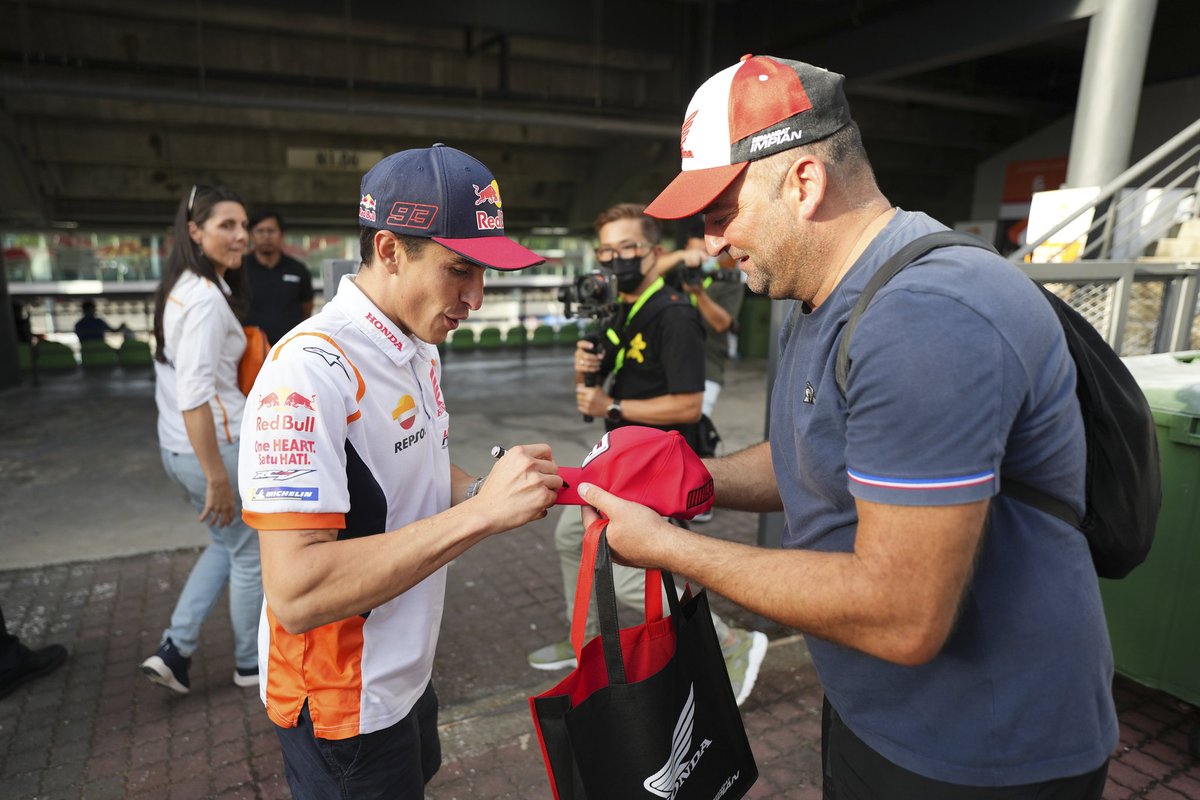 Thanks to the Malaysian fans for always being there! ❤️
See you soon 🇲🇾

#MalaysianGP #MotoGP #MM93 #TheRedEngine