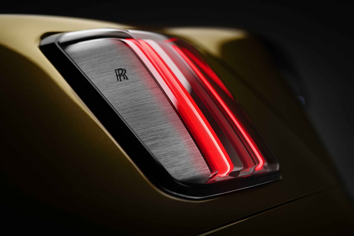 rollsroycecars's tweet photo. The most dramatic feature of #Spectre’s silhouette is its fastback, which recalls the most evocative motor cars and watercraft in history. The seamlessness of the greenhouse surfacing significantly contributes to achieving the lowest drag coefficient ever for a #RollsRoyce. https://t.co/DO7Jx4qlAU
