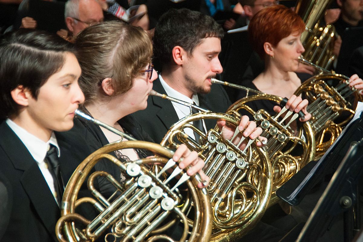 'Tis the season for fall performances! Please join the combined community and student ensemble the MC3 Band on Nov. 3 @ClaytonArts for an evening of symphonic band music. It's a lovely combination of school and community players! #maryvillecollege maryvillecollege.edu/news/2022/mc3-…