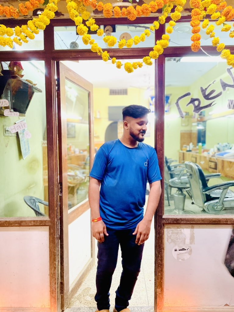 KingstarBapi's tweet photo. Happy Diwali ✨🌠🎆🚩🚩🙏🙏❤
#kingstar_bapi https://t.co/6gZTc9uHv4