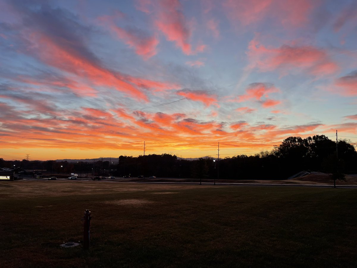 Dakota_Summers's tweet photo. Good morning from @ahstornadoes !!!! God is good!! As @jdlambert3 says #besttuesdayoftheweek #GODISGOOD https://t.co/Vh2Ul5PWr6