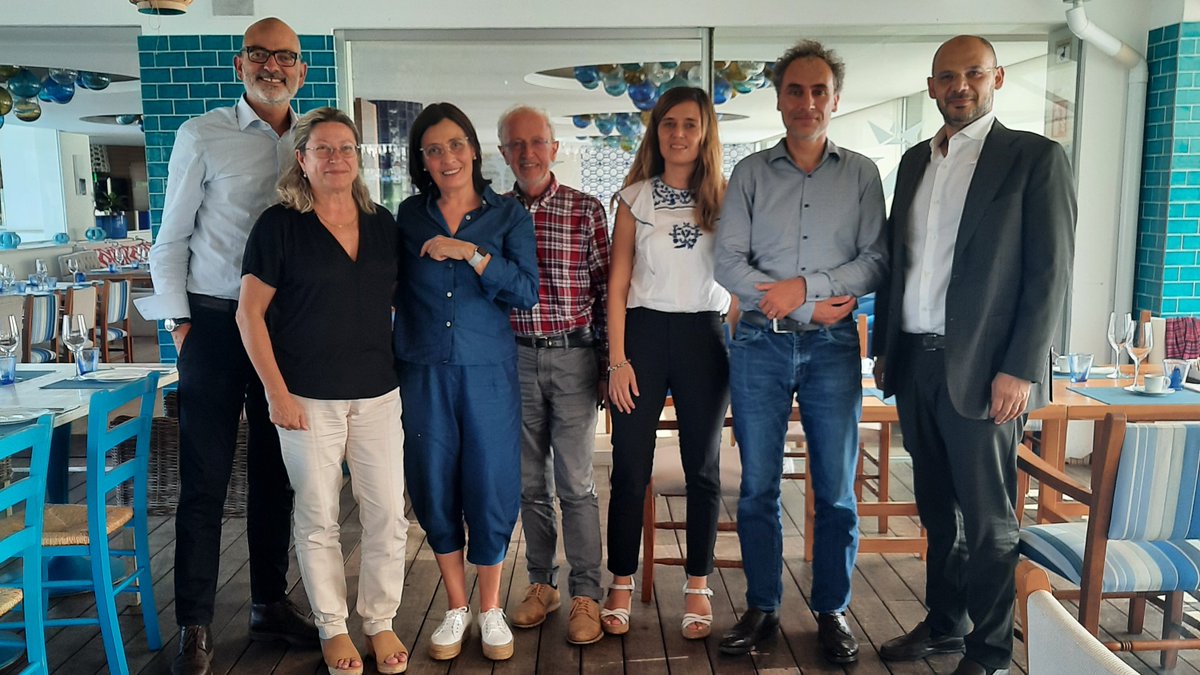 Lithiasis_UIB's tweet photo. Very interesting meeting about morphocomposition analysis of #urinarystones with Dr. Pietro M. Ferraro, Dr. Emmanuel Letavernier, Dr. Oriol Angerri (@oangerri) and Dr. Silvia Gràcia (@silvia_gracia) in @UIBuniversitat. https://t.co/KpARjaZabD
