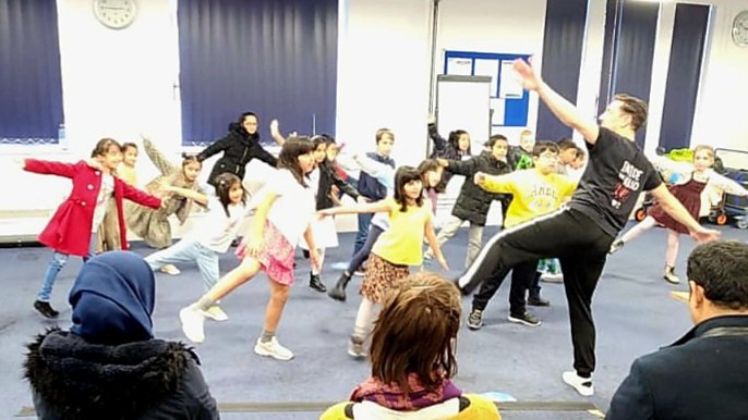 roberthowell's tweet photo. To take our mind off the frustrating #NPO delay, here's a lovely  pic of kids having dance fun in #Blackburnlibrary on Saturday @spotonlancs @hawkdance @ace_thenorth https://t.co/BnGUQIyxHl