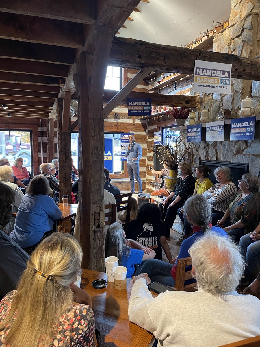 WashCoDemsWi's tweet photo. Packed event in Jackson, WI for @TheOtherMandela yesterday. Progressive voices are strong in Washington County.

Early In-person Absentee voting opens in Washington County TODAY.  Check your polling place and hours and make your voice heard! https://t.co/PRhgpDH5zV