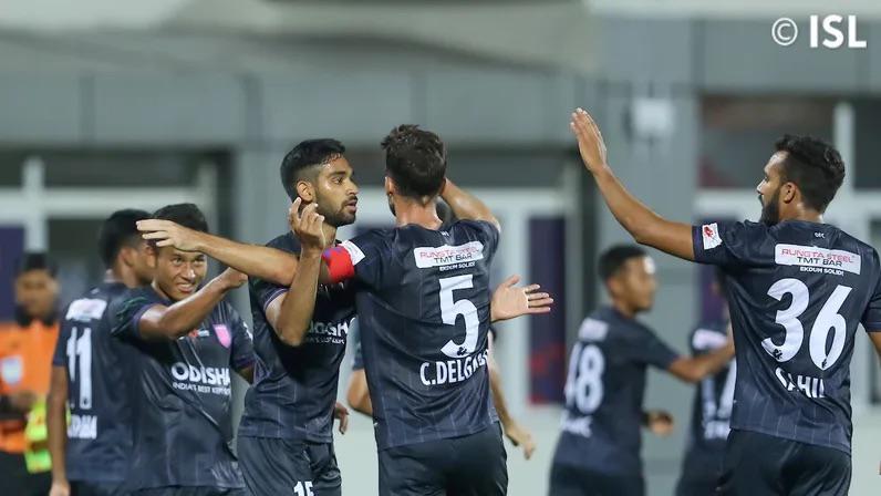 Sarangi_Shubham's tweet photo. Felt great to be back at Kalinga after 2 long years. We really missed our fans at the stands the last two seasons. But what a night we had yesterday! Brilliant team effort and come back to get the important 3 points. https://t.co/JXkFviXs8y