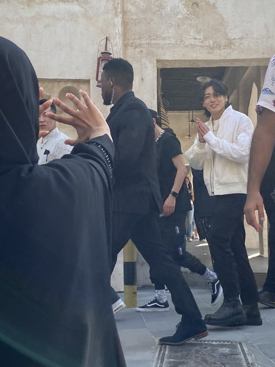 BIGHIT_INFO's tweet photo. 📸 Jungkook in Qatar! https://t.co/TExVX4TDsq