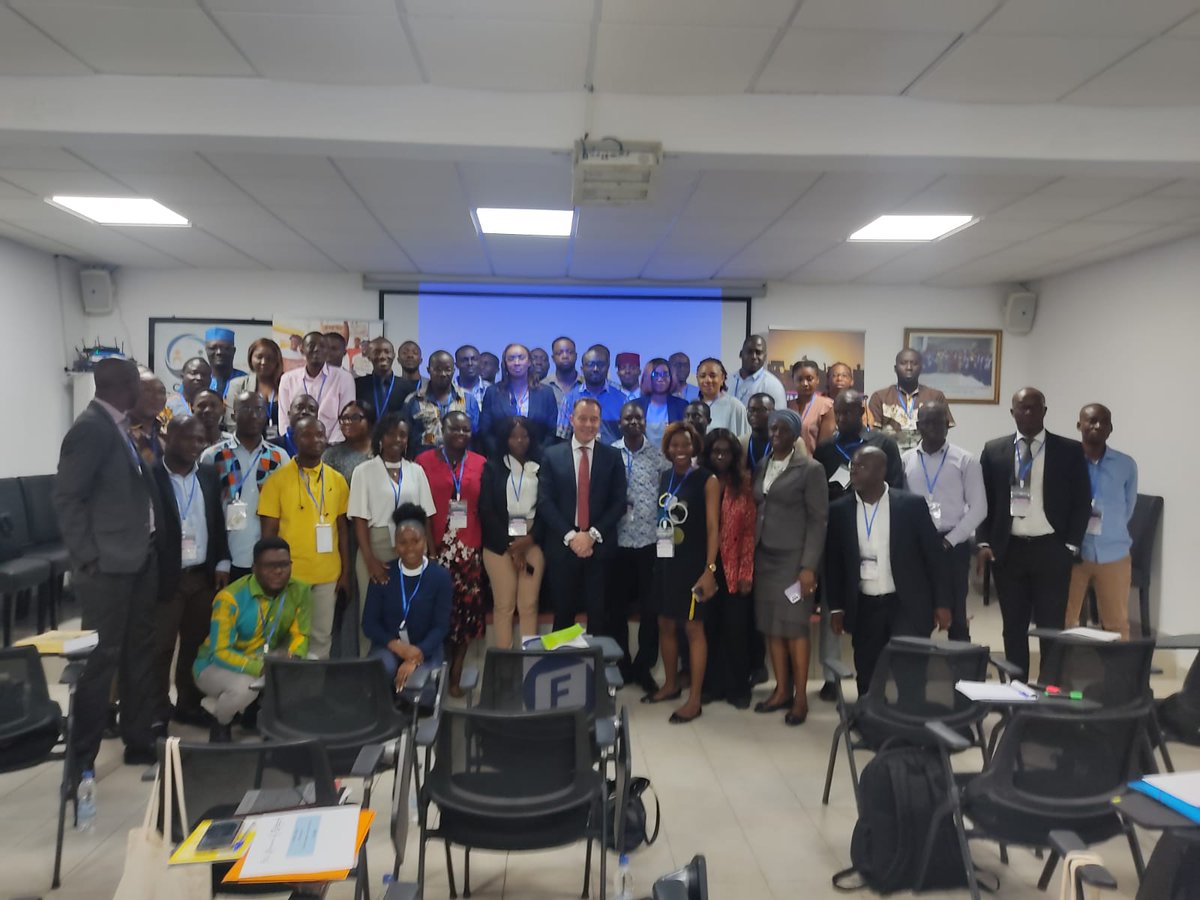 Fondation René Cassin - IIDH (@iidhstrasbourg) on Twitter photo La session d'#Abidjan bat son plein en #cotedivoire!
En présence de Aymée Zebeyoux, Conseillère spéciale des Droits de l’homme de la Présidence de la République de Côte d’Ivoire et Ingo Herbert, Ambassadeur d'Allemagne en Côte d'Ivoire.
🤝<a href="/FNFCiv/">Fondation Friedrich Naumann Côte d'Ivoire</a> <a href="/FranceCIV/">France en Côte d'Ivoire</a> <a href="/Cndh_ci/">CNDH</a> <a href="/francediplo/">France Diplomatie 🇫🇷🇪🇺</a> La session d'#Abidjan bat son plein en #cotedivoire!
En présence de Aymée Zebeyoux, Conseillère spéciale des Droits de l’homme de la Présidence de la République de Côte d’Ivoire et Ingo Herbert, Ambassadeur d'Allemagne en Côte d'Ivoire.
🤝<a href="/FNFCiv/">Fondation Friedrich Naumann Côte d'Ivoire</a> <a href="/FranceCIV/">France en Côte d'Ivoire</a> <a href="/Cndh_ci/">CNDH</a> <a href="/francediplo/">France Diplomatie 🇫🇷🇪🇺</a>
