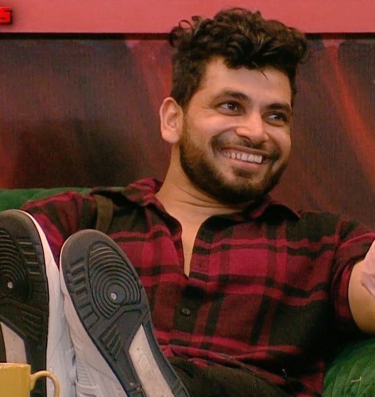 GudduTomr2022's tweet photo. Whom side of you?

Like ♥️ for #ShivThakare
Rt 🔁 for #PriyankaChaharChoudhury 

#PriyankaPaltan #PriyAnkit #AnkitGupta #ShivSquad #biggboss16      #BB16       #TeJran #PriyAnkit https://t.co/xv1gK7h9Vd