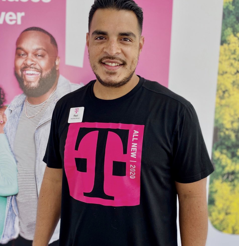 Andrés R. (@arod_013) on Twitter photo Today we are celebrating a big anniversary in East FL! Raul has been delighting customers for 15 years and he’s just getting warmed up. Cheers to many more! 👏🏽 Today we are celebrating a big anniversary in East FL! Raul has been delighting customers for 15 years and he’s just getting warmed up. Cheers to many more! 👏🏽