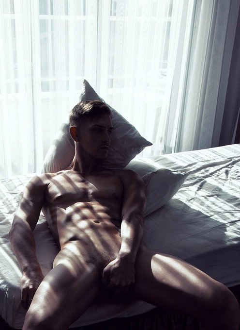 За моими работами следите в телеграм каналах: Бесплатный- https://t.co/VihSVeckow&hellip; Платный, &laquo;горячий&raquo;