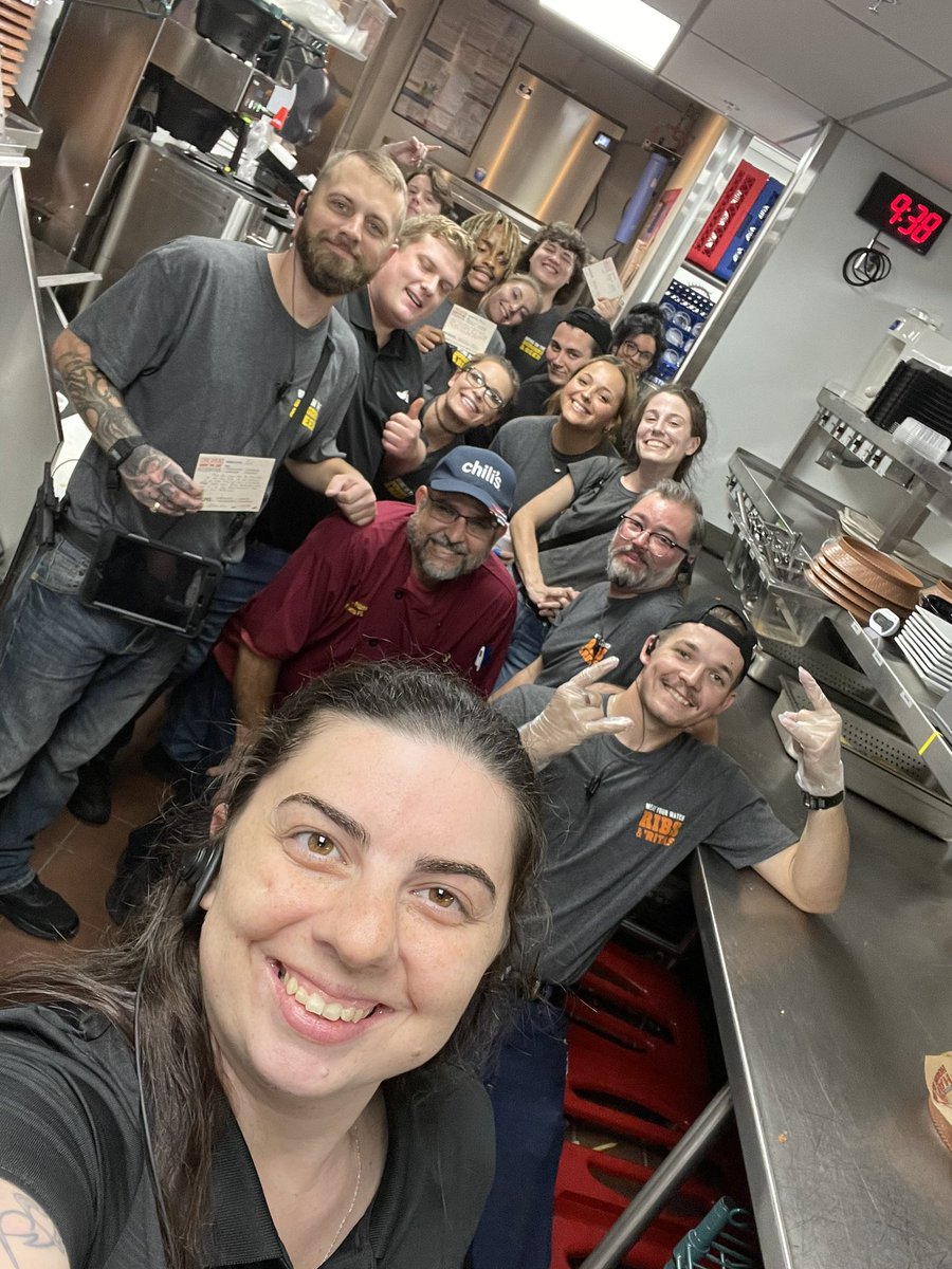 CourtHend2012's tweet photo. Opening day was a success! 🌶❤️🔥 This team worked together to put out some amazing food and make connections with our new regulars! 🥲 #NRO #OpeningDay #NROTrainers #AthensTX https://t.co/0tvDaMzWLr