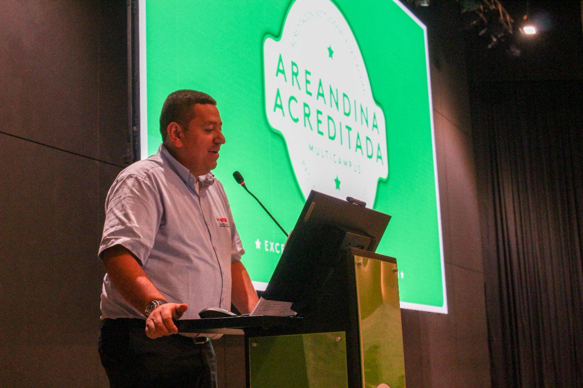aidasanes's tweet photo. 1er día de la Semana de la Ingeniería Areandina en Conferencia de @acofi #somosingenieria #ingenieriaareandina  @Areandina https://t.co/zE64RtIBaW
