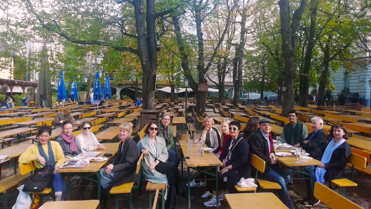 Putting the "lunchtime" in "lunchtime colloquium" at a local Bavarian beer garden.
We needed some space for our big ideas.
#currywurst #brainfood