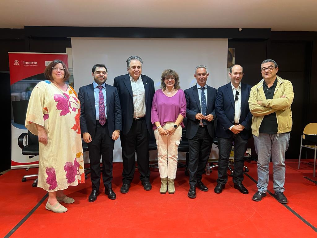 El Ayuntamiento apoya la iniciativa ‘Mujeres en modo ON’ para mujeres con discapacidad y víctimas de violencia de género toledo.es/el-ayuntamient… <a href="/Fundacion_ONCE/">Fundación ONCE</a>