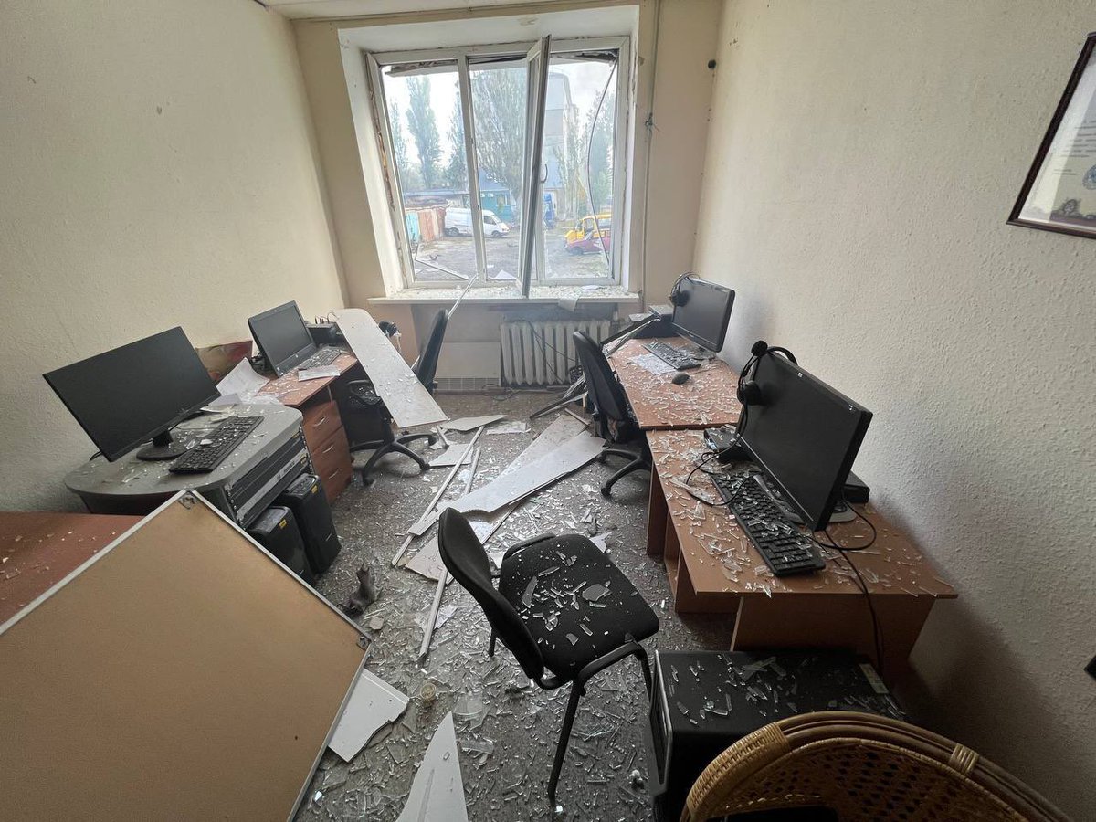 UkraineLiberate's tweet photo. In occupied Melitopol, Ukraine 🇺🇦 a russian propaganda outlet was blown up. 
#RussiaIsLosing #UkraineWillWin #RussiaIsANaziState #FckPutin #FreeUkraine https://t.co/ufMrEDADpd